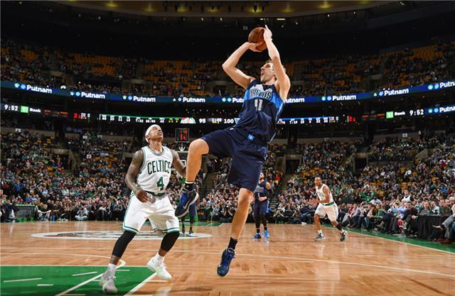 她通过不断 她通过不断