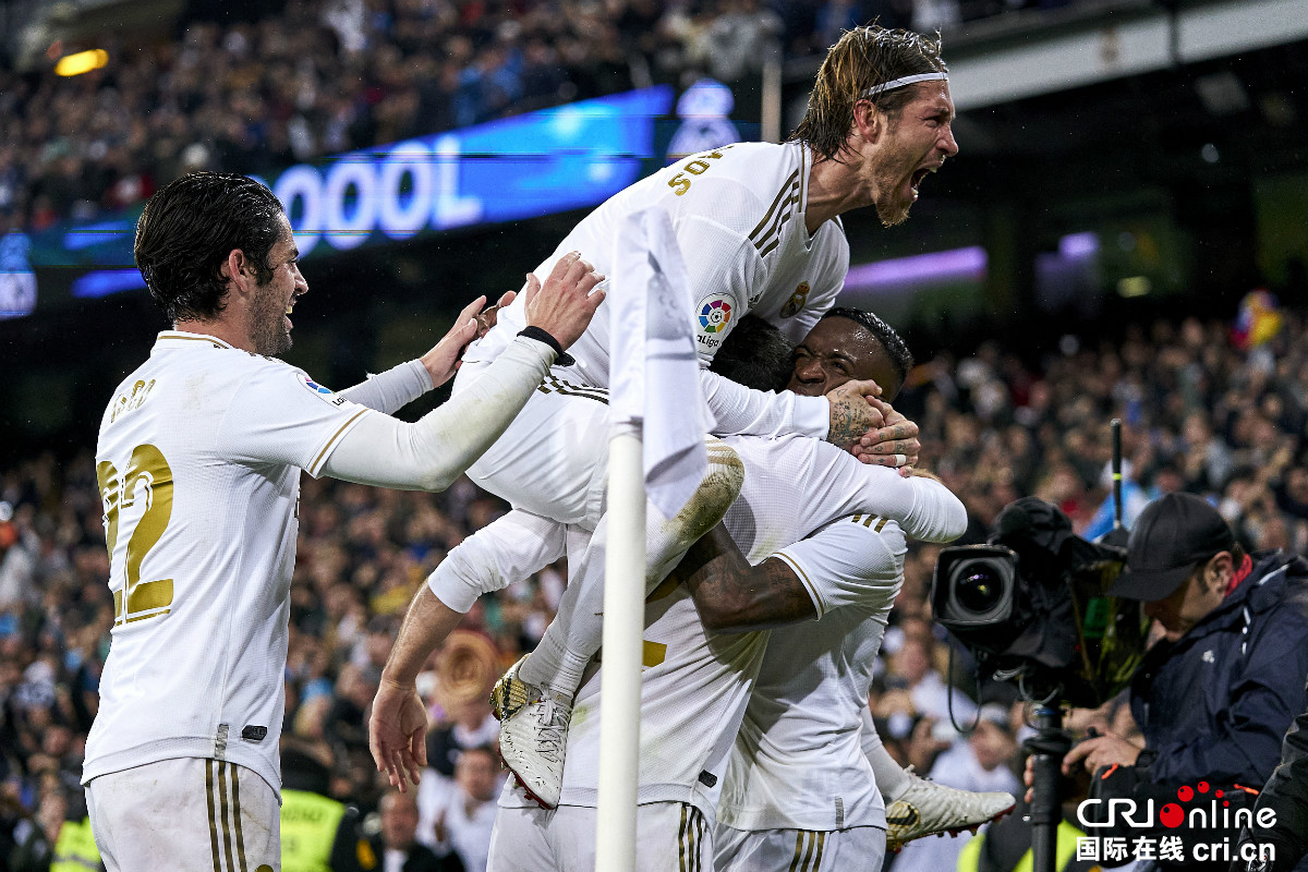 仅在球场上 仅在球场上