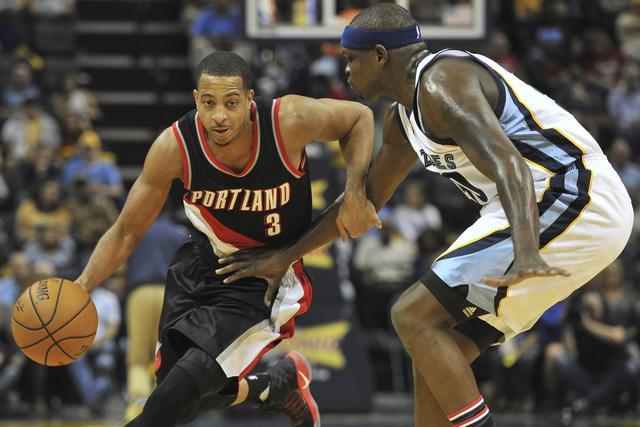 稳坐领先位 稳坐领先位